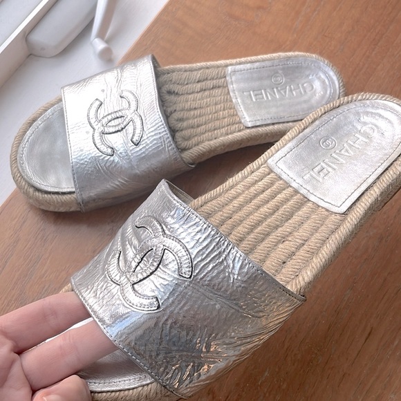 CHANEL slides sandals metallic silver espadrilles size 37 6 6.5 7 - Picture 10 of 11